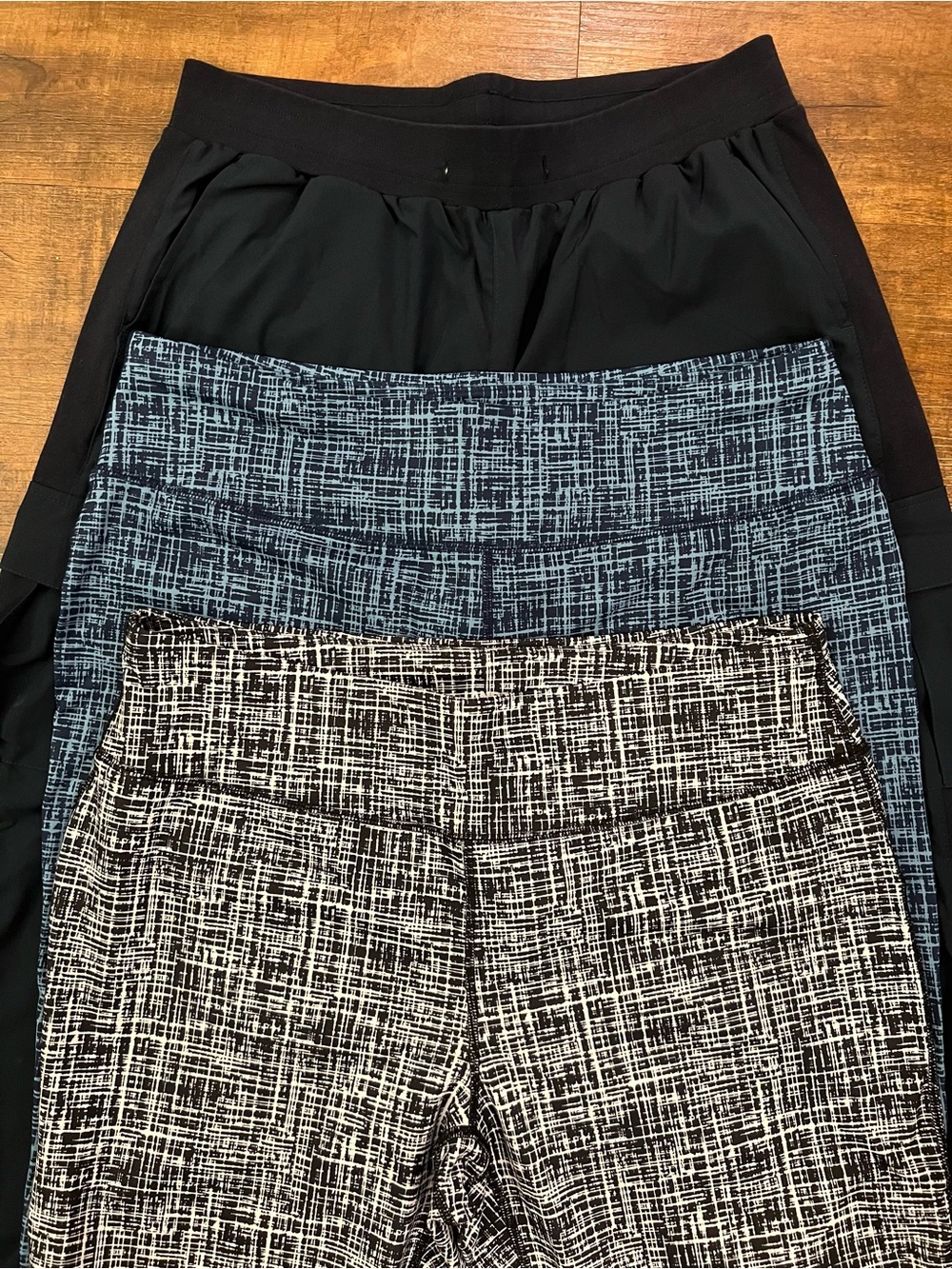 WOMEN’S 3 WORKOUT PANTS BUNDLE – Large (NWOT/Like New)